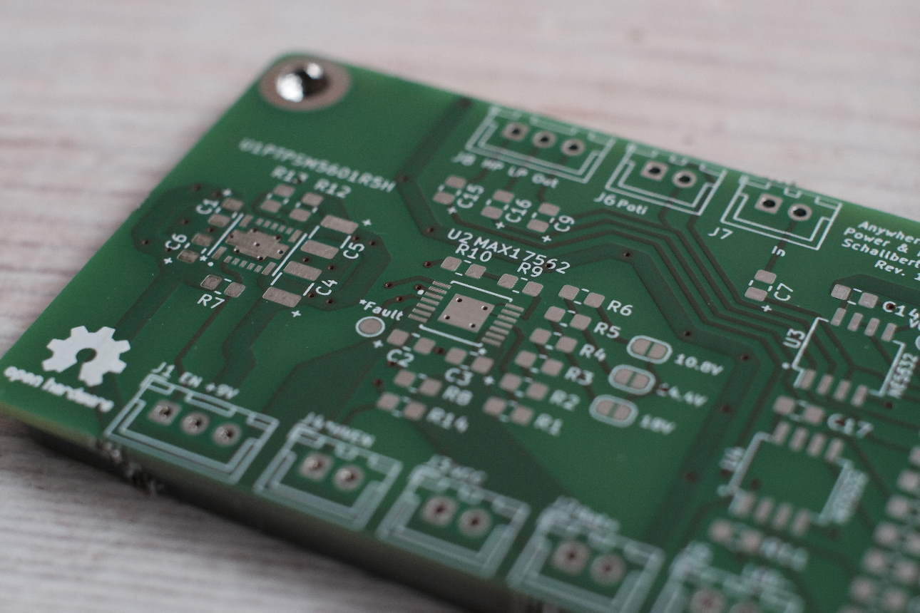 The PCB delivered as-is: green, pads tin-coated
